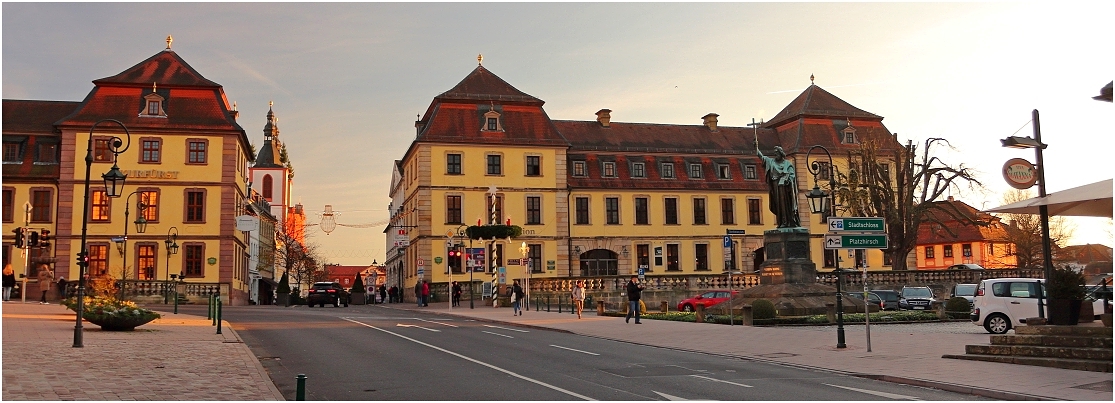 Fulda: Barockes Adelspalais: „Palais von der Tann” (im Volksmund meistens „Kurfürst” genannt)