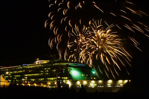 Freedom of the Seas fireworks 4