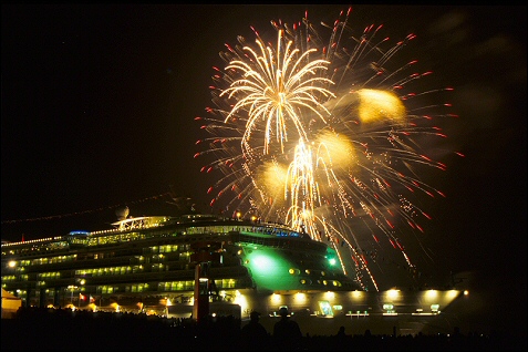 Freedom of the Seas fireworks 10